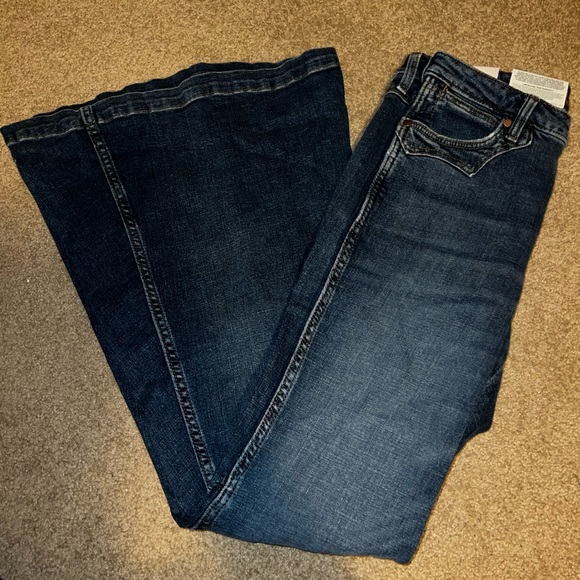 Wrangle Retro High Rise Flare - Picture 2 of 6